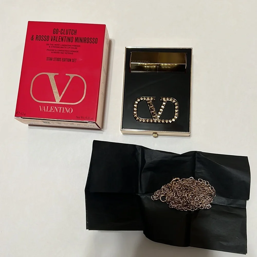Valentino Go-Clutch Refillable Radiant Setting Powder - Brand New In box